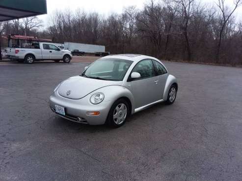 2000 VOLKSWAGEN NEW BEETLE - cars & trucks - by owner - vehicle... for sale in Imperial, MO