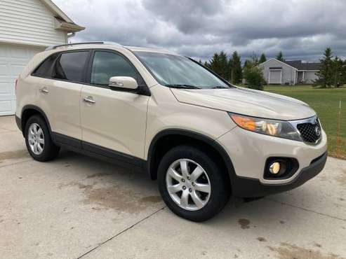 Kia Sorento - cars & trucks - by owner - vehicle automotive sale for sale in Mayfield, MI