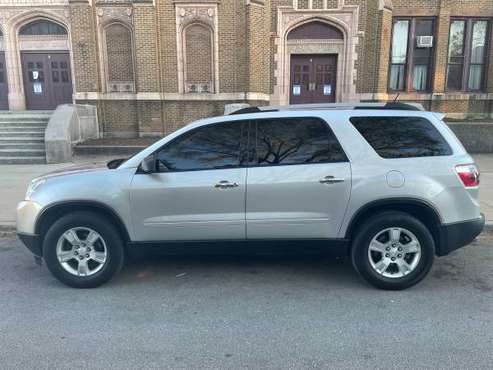 2011 gmc Acadia for sale in Chicago, IL