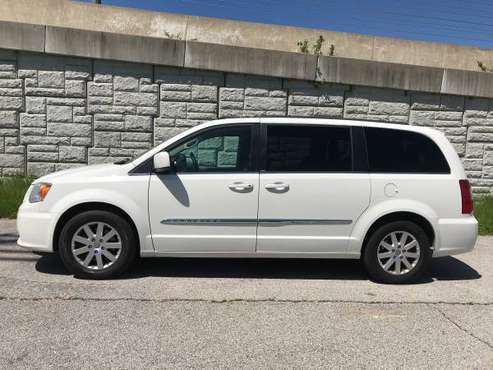 2013 CHRYSLER TOWN & COUNTRY (TOURING EDITION) - - by for sale in O Fallon, MO