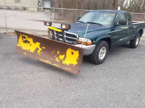 1998 dodge Dakota ( plow truck ) - cars & trucks - by owner -... for sale in Attleboro, RI
