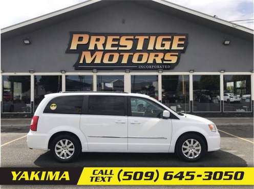 2014 Chrysler Town Country Touring Minivan 4D for sale in Yakima, WA