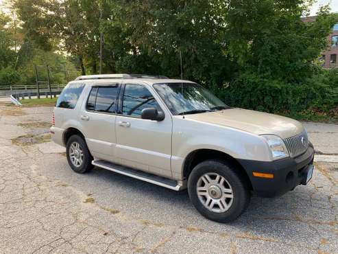 2005 mercury mountaineer (new tranny) for sale in North Grosvenordale, CT