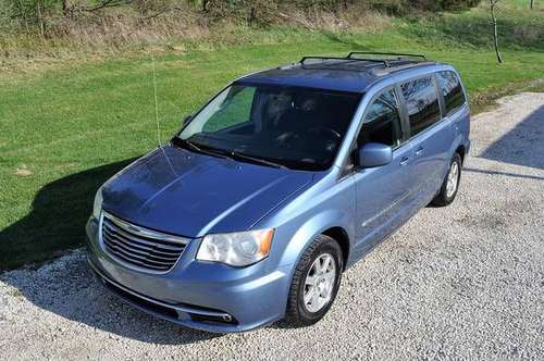 2011 Chrysler Town and Country Touring - - by dealer for sale in Carrollton, OH