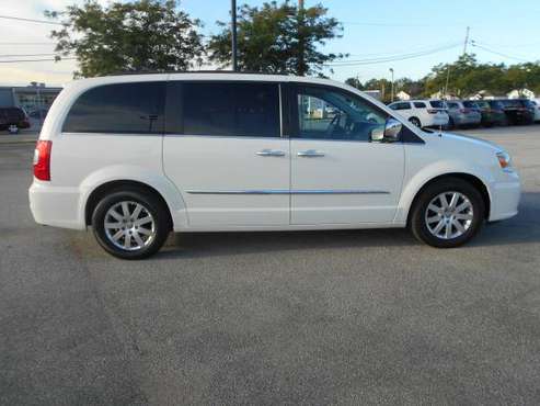 2011 Chrysler Town &Country A-1! Can Finance! for sale in Lafayette, IN