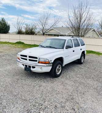 DODGE DURANGO 4WD 5.2L - cars & trucks - by owner - vehicle... for sale in Rockwall, TX