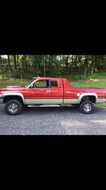 1997 Dodge Ram 2500 5.9 12 valve 4x4 - cars & trucks - by owner -... for sale in Temple, PA