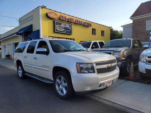 🚗* 2008 Chevrolet Suburban LTZ 1500 4x4 4dr SUV - cars & trucks - by... for sale in Milford, CT