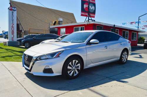LIKE NEW! 2020 Nissan Altima S - cars & trucks - by dealer - vehicle... for sale in Moreno Valley, CA