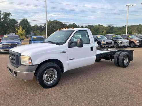 2007 Ford F350 Super Duty Regular Cab & Chassis for sale in Oxford, AR