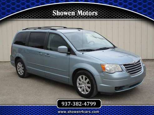 2008 Chrysler Town Country Touring - cars & trucks - by dealer -... for sale in Wilmington, OH