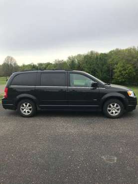 2008 Chrysler Town and Country for sale in Hanover, MN
