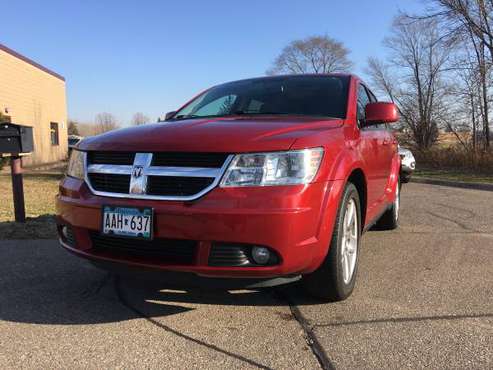 **2009 Dodge Journey V6 AWD - Low Miles - Great Condition ** - cars... for sale in Chaska, MN