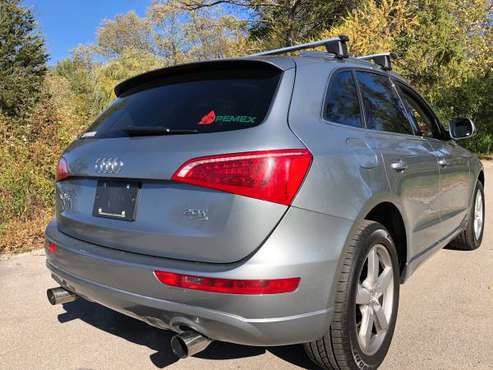 2011 Audi Q5 102,721 miles - cars & trucks - by dealer - vehicle... for sale in Downers Grove, IL