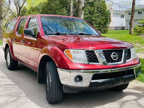 2008 NISSAN FRONTIER 6-SPEED MANUAL CREW CAB 4x4 Extra Clean - cars for sale in Vernon Hills, IL