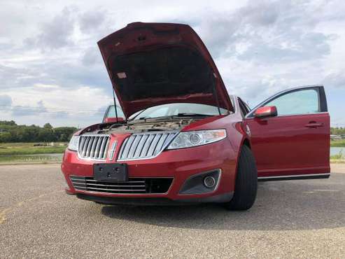 2009 CRANBERRY LINCOLN MKS!! for sale in Junction City, KS