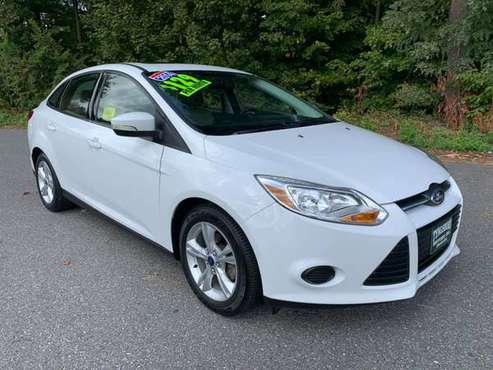 2014 Ford Focus Se - Automatic - 89K Low Miles ! - cars & trucks -... for sale in Tyngsboro, NH