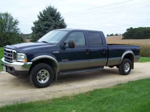 Super clean low mile 2004 Ford F350 Lariat Crew Cab 4X4 for sale in Galesville, MN