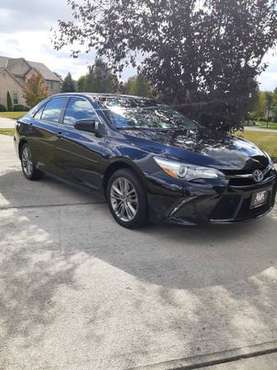 2016 Toyota Camry SE - cars & trucks - by owner - vehicle automotive... for sale in Hamilton, OH