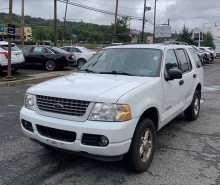 2004 Ford Explorer XLT - cars & trucks - by dealer - vehicle... for sale in Southwick, MA