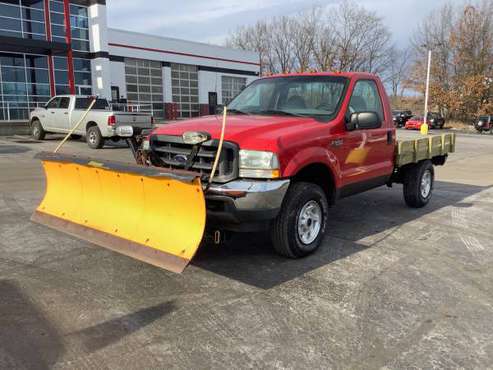 Strong! 2003 Ford F-250 XL! 4x4! Single Cab! Snow Plow! We Finance!... for sale in Ortonville, MI