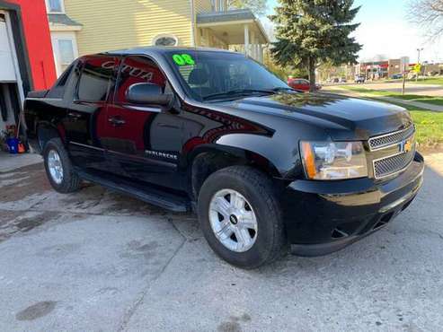 2008 Chevrolet Avalanche LT - - by dealer - vehicle for sale in HAMPTON, IA