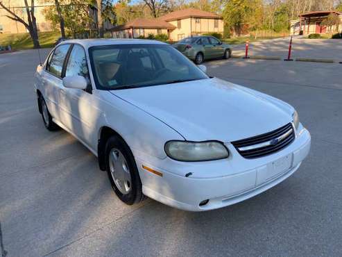 2000 Chevy Malibu, Runs Excellent for sale in Kansas City, MO