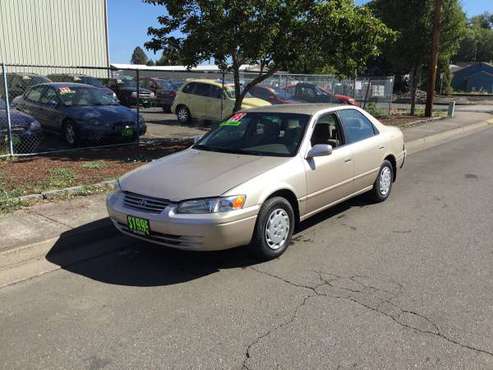🦊 1998 TOYOTA CAMRY 🦊 LOW or $0 DOWN PAYMENT (OAC) for sale in Independence, OR