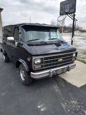 1993 Chevrolet g10 short van custom for sale in Fort Wayne, IN