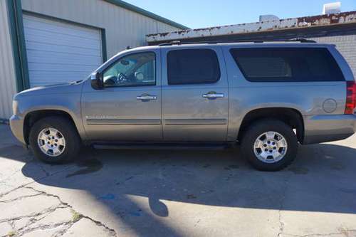 2008 Chevy Suburban LT 4X4 - cars & trucks - by dealer - vehicle... for sale in Owasso, OK