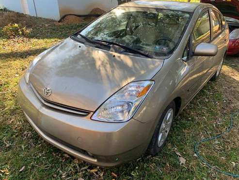 2004 Toyota Prius Hatchback 4D - cars & trucks - by owner - vehicle... for sale in Charles Town, WV, WV