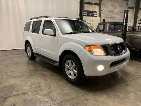 2008 Nissan Pathfinder 4wd Se - cars & trucks - by owner - vehicle... for sale in Mooresville, NC