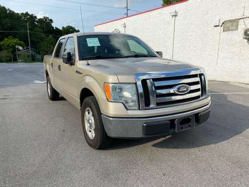 2010 Ford F-150 F150 F 150 XLT 4x2 4dr SuperCrew Styleside 5 5 ft for sale in TAMPA, FL