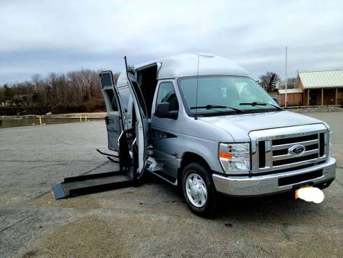 2009 Ford E350 Super Duty XLT Extended 3D Handicap Van with for sale in Westfield, NY