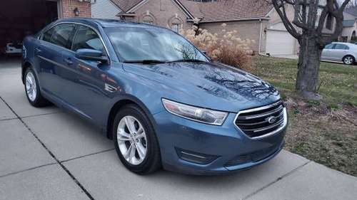 2018 Ford Taurus SEL AWD V6 55k miles, rare Blue, mint condition for sale in Westland, MI