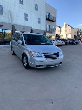 2010 CHRYSLER TOWN & COUNTRY - cars & trucks - by dealer - vehicle... for sale in Austin, TX