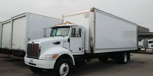 2013 Peterbilt 26ft box truck Cummins 260hp Auto Air ride Railgate -... for sale in Los Angeles, CA