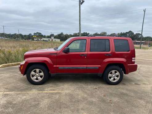 2009 JEEP LIBERTY 2WD - cars & trucks - by owner - vehicle... for sale in Greenwood, MS
