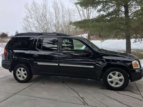 GMC Envoy XL 4x4 V6 - cars & trucks - by owner - vehicle automotive... for sale in Sauk Centre, MN