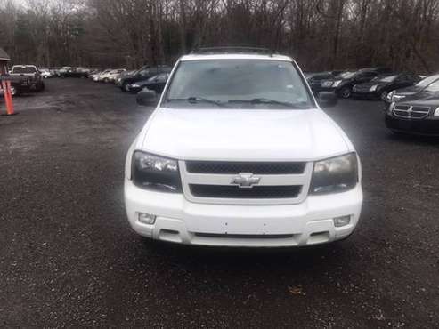 A NICE CHEV.TRAIL BLAZER 2008 WITH 197K--NO LEAKS- NO ENGI. LIGHTS-... for sale in New London, CT