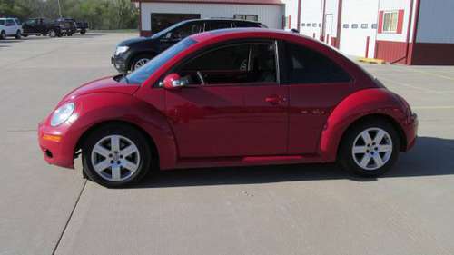 2007 Volkswagen New Beetle Coupe - - by dealer for sale in Council Bluffs, MO