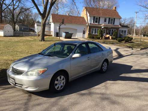 2004 Toyota Camry LE for sale in Beloit, WI