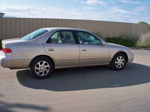 2000 Toyota Camry LE - cars & trucks - by dealer - vehicle... for sale in Colorado Springs, CO