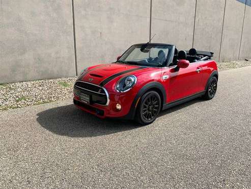 2019 Mini Cooper S - Convertible ! 6 -speed Manual - 5k mi ! NEW !! for sale in Madison, WI