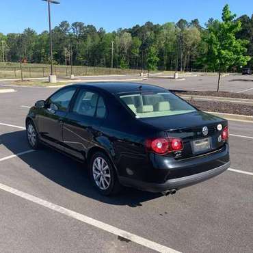 2010 Volkswagen Jetta - - by dealer - vehicle for sale in Lithonia, GA