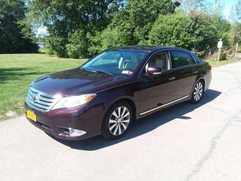 2012 Toyota Avalon Limited for sale in Rochester , NY
