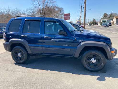 2004 JEEP LIBERTY SPORT - - by dealer - vehicle for sale in utica, NY