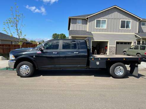 2010 Dodge Ram 3500 MegaCab Laramie Flatbed 6-Speed Manual - cars & for sale in White City, OR