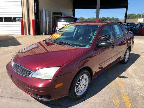 2007 *Ford* *Focus* *ZX4* - cars & trucks - by dealer - vehicle... for sale in Hueytown, AL