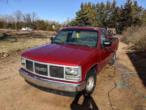 1990 GMC Truck with topper for sale - cars & trucks - by owner -... for sale in Inman, KS